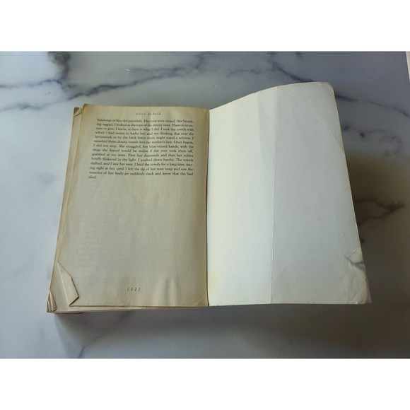 The Lovely Bones by Alice Sebold (2004, Trade Paperback, Reprint) - Picture 8 of 10